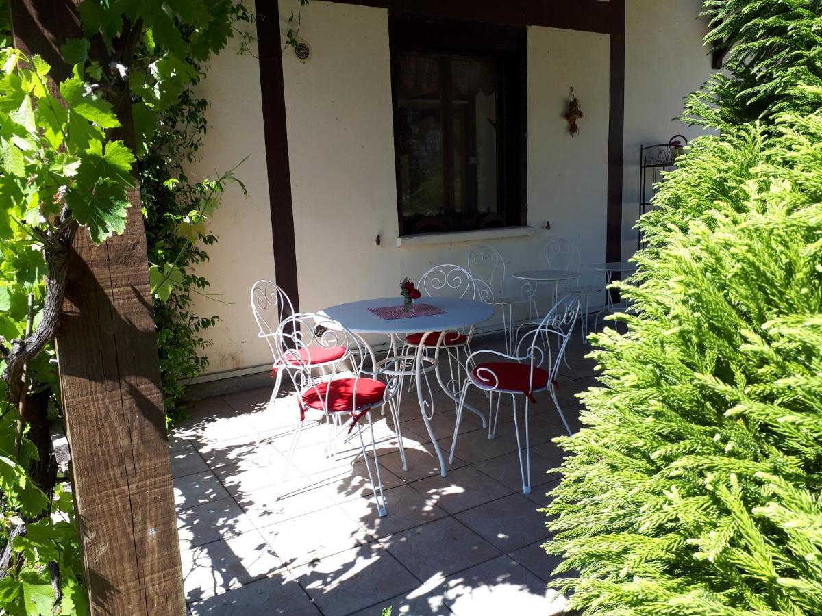 Le Gahoun - Chambres D'Hotes Castets Exterior photo